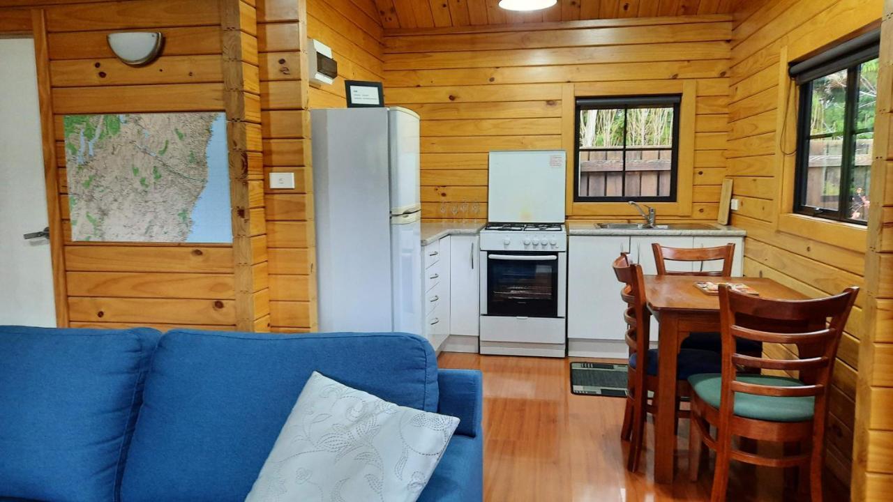 Central Chalets Ltd Александра Екстер'єр фото