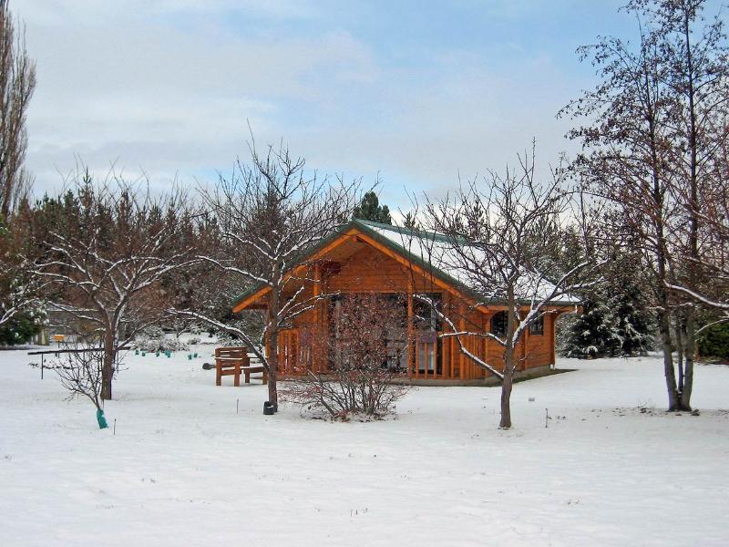 Central Chalets Ltd Александра Екстер'єр фото