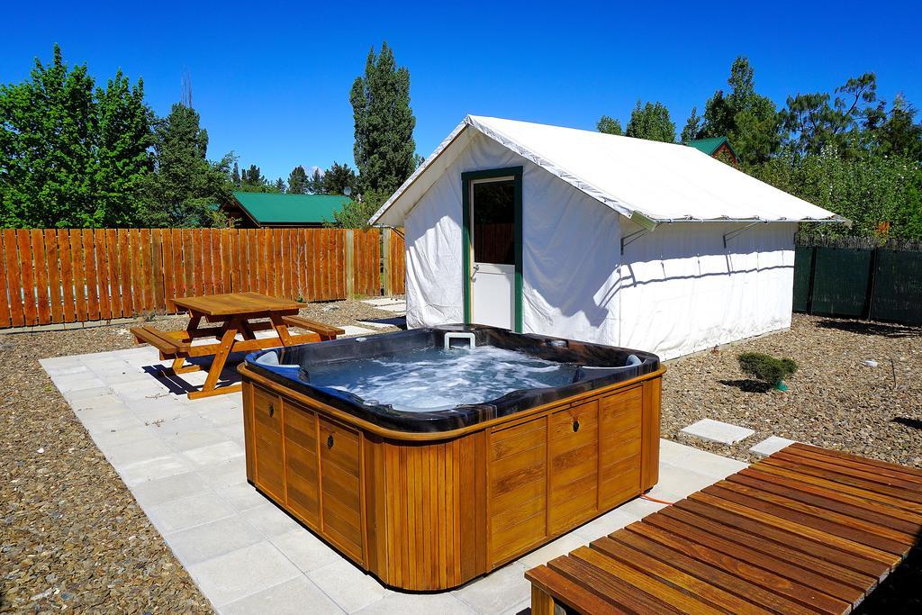 Central Chalets Ltd Александра Екстер'єр фото
