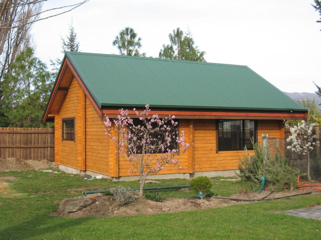 Central Chalets Ltd Александра Екстер'єр фото