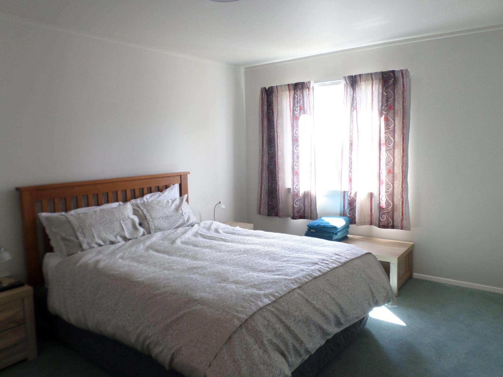 Central Chalets Ltd Александра Екстер'єр фото