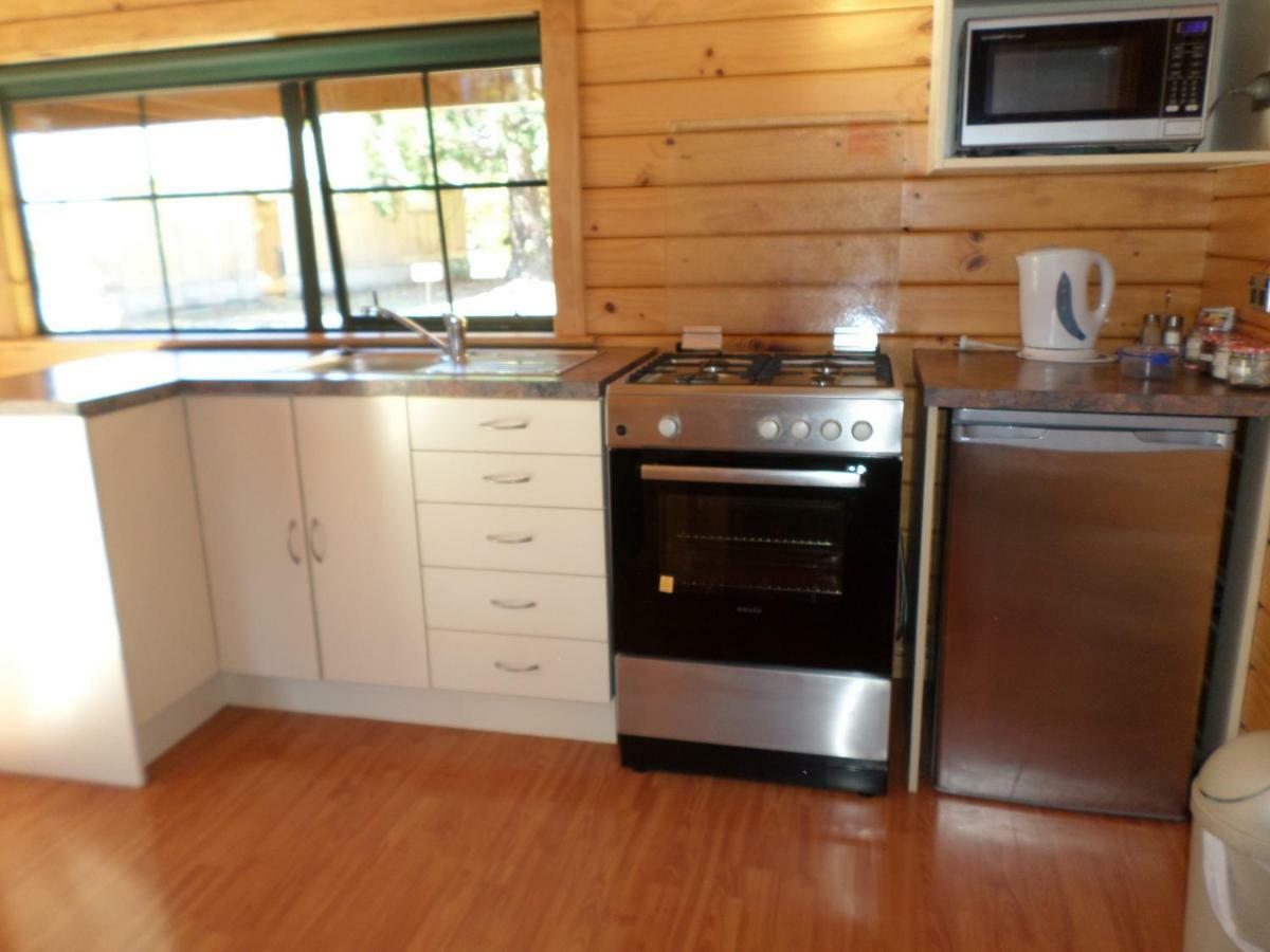 Central Chalets Ltd Александра Екстер'єр фото